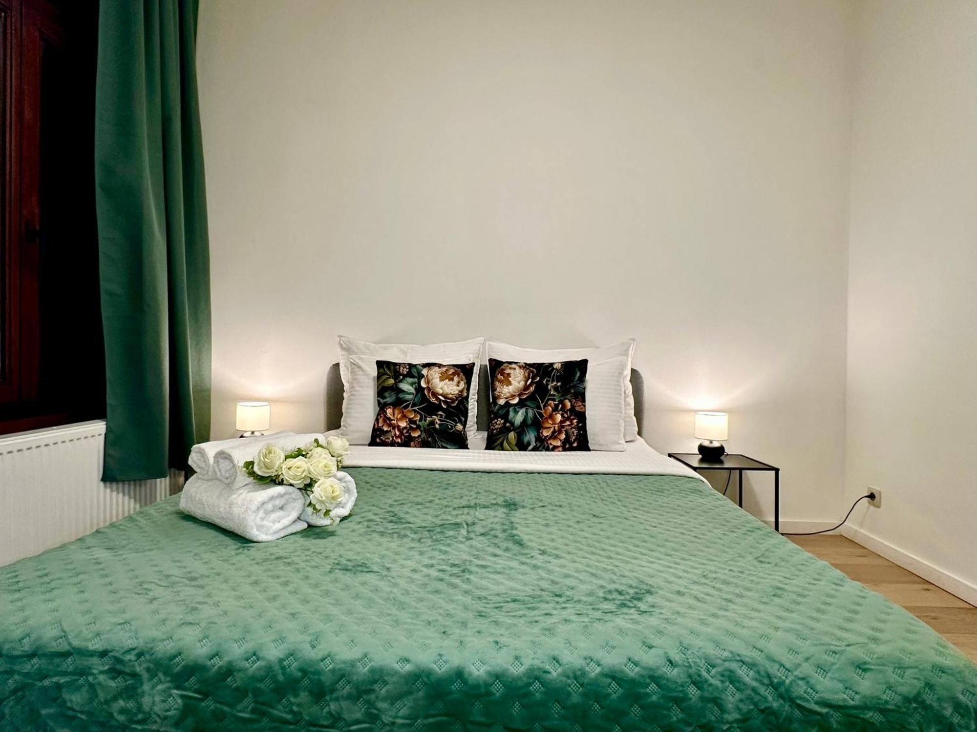 Luxury Suites Centrum By Rikas Hotels Antwerpen Bagian luar foto