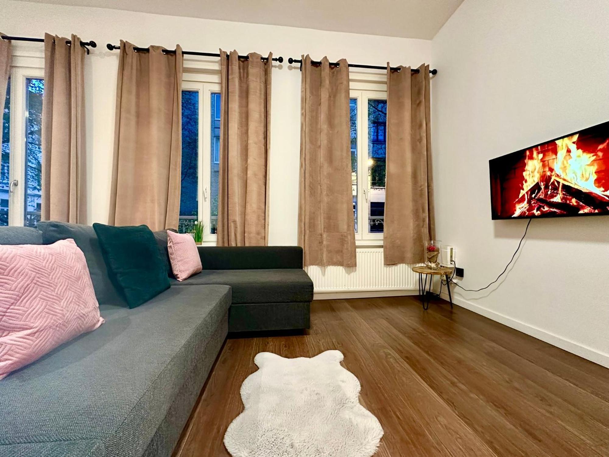 Luxury Suites Centrum By Rikas Hotels Antwerpen Bagian luar foto