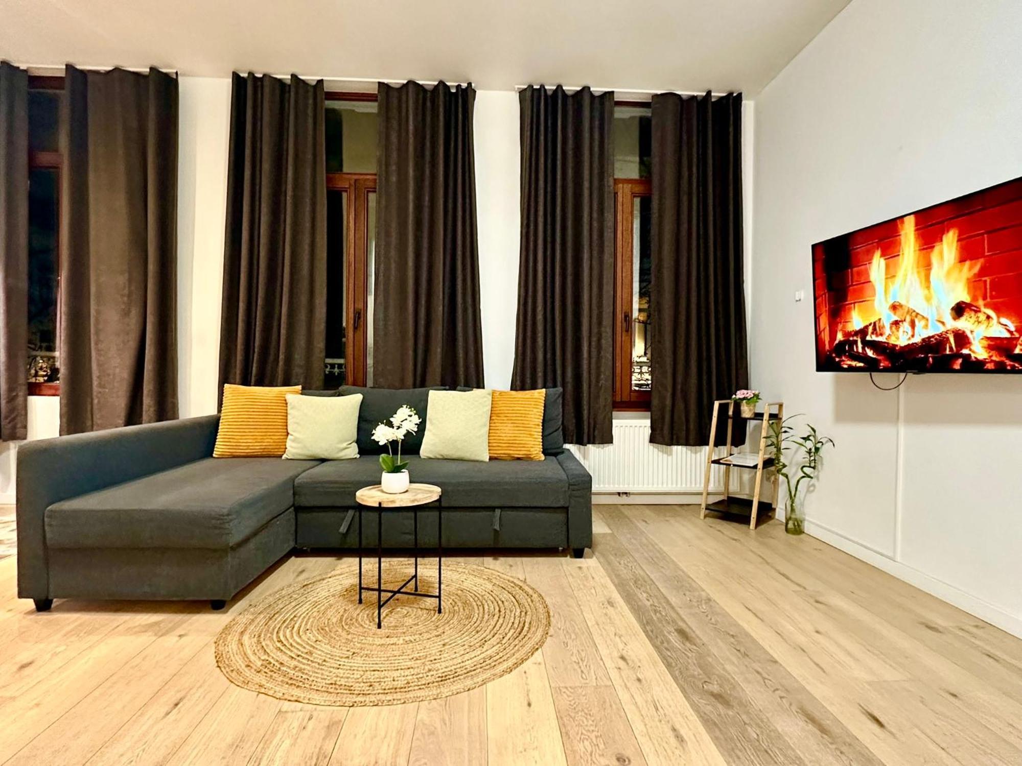Luxury Suites Centrum By Rikas Hotels Antwerpen Bagian luar foto